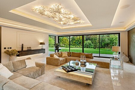 Trees Modern  - Filming Locations Locations Direct -08