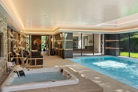 Trees Modern  - Filming Locations Locations Direct -14