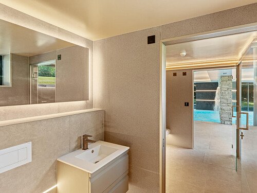 Trees Modern  - Filming Locations Locations Direct -16