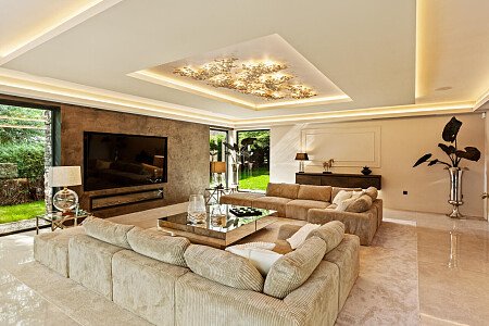 Trees Modern  - Filming Locations Locations Direct -31