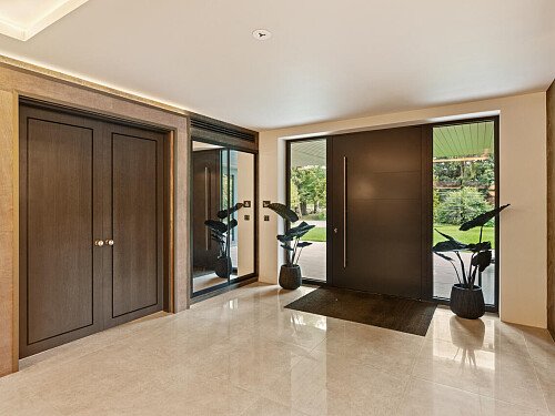 Trees Modern  - Filming Locations Locations Direct -33