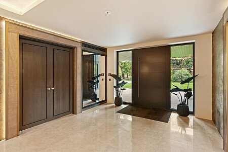 Trees Modern  - Filming Locations Locations Direct -33