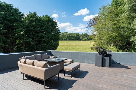 Trees Modern  - Filming Locations Locations Direct -37