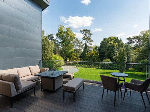 Trees Modern  - Filming Locations Locations Direct -41