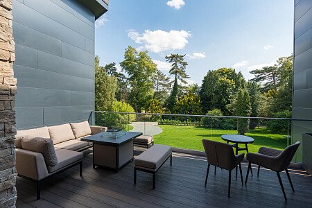 Trees Modern  - Filming Locations Locations Direct -41