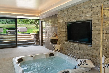 Trees Modern  - Filming Locations Locations Direct -46