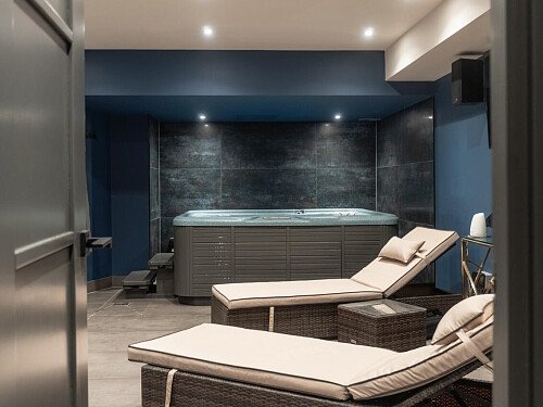 Hill House  - Filming Locations Locations Direct -095