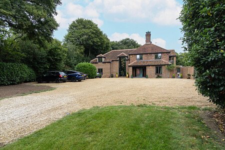 Hill House  - Filming Locations Locations Direct -115