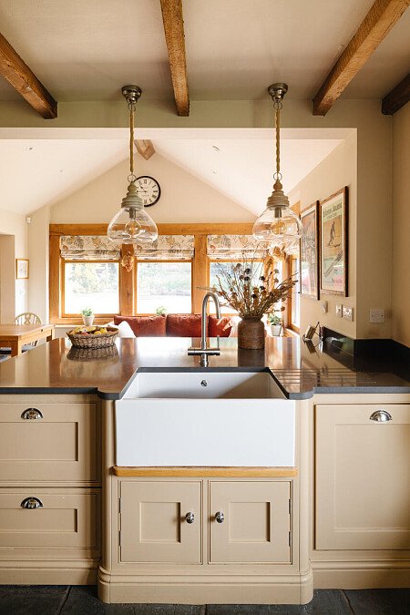 Lower House   - Filming Locations Locations Direct -011