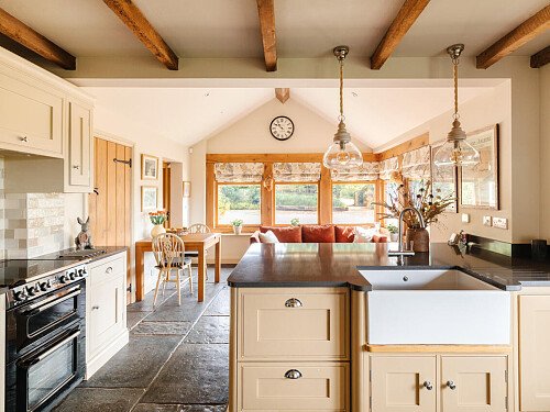 Lower House   - Filming Locations Locations Direct -020