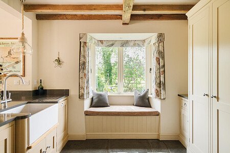 Lower House   - Filming Locations Locations Direct -023