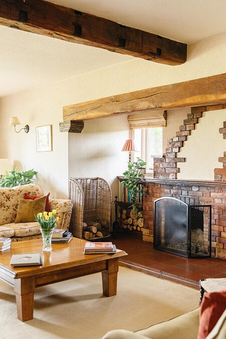 Lower House   - Filming Locations Locations Direct -036