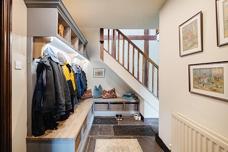 Lower House   - Filming Locations Locations Direct -043