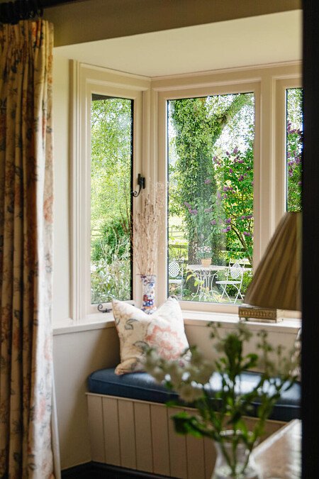 Lower House   - Filming Locations Locations Direct -044