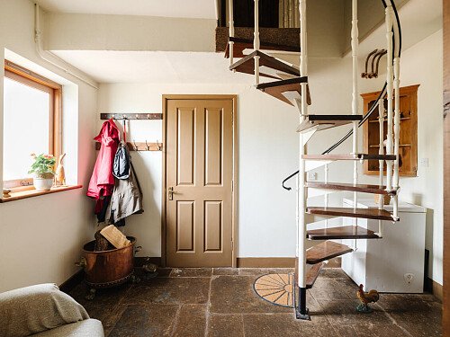 Lower House   - Filming Locations Locations Direct -053