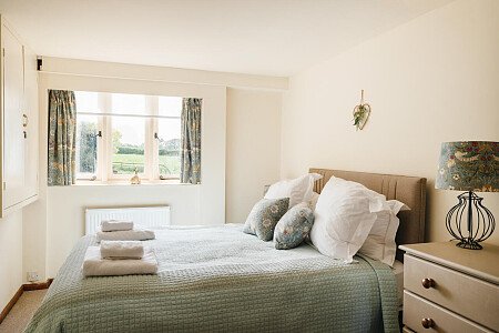 Lower House   - Filming Locations Locations Direct -057