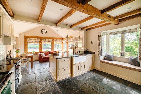 Lower House   - Filming Locations Locations Direct -059