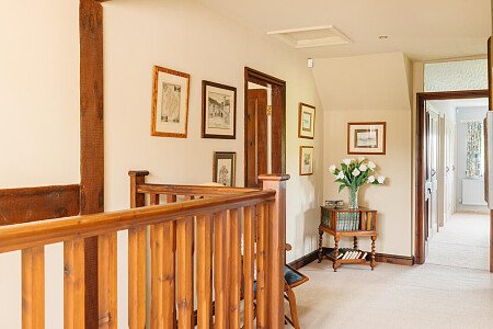 Lower House   - Filming Locations Locations Direct -073