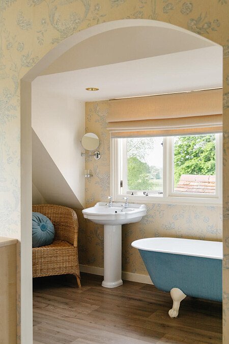 Lower House   - Filming Locations Locations Direct -075