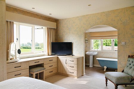 Lower House   - Filming Locations Locations Direct -076