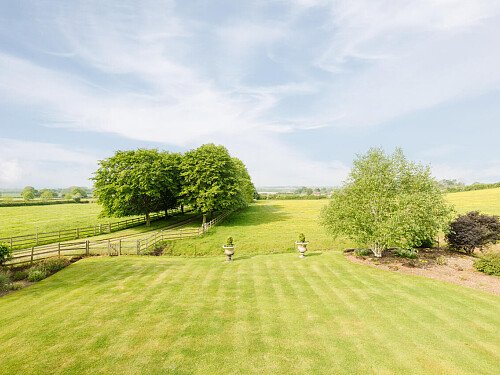 Lower House   - Filming Locations Locations Direct -079