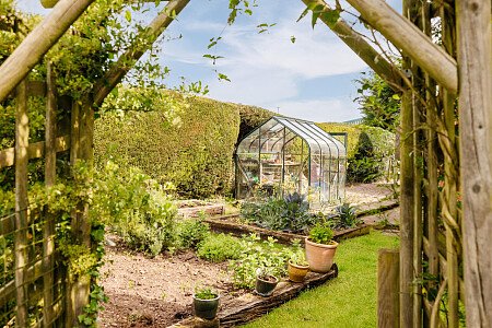 Lower House   - Filming Locations Locations Direct -085