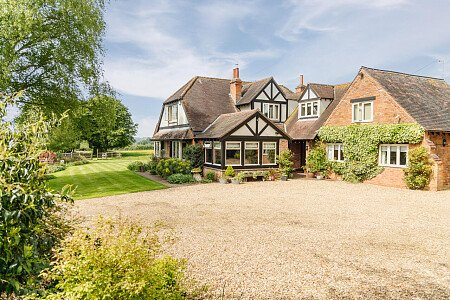 Lower House   - Filming Locations Locations Direct -089