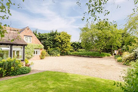 Lower House   - Filming Locations Locations Direct -093