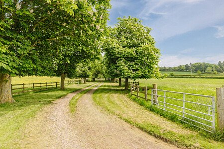 Lower House   - Filming Locations Locations Direct -108