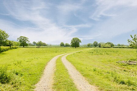 Lower House   - Filming Locations Locations Direct -110