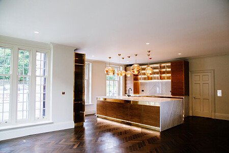 Red Brick Mansion - Filming Locations Locations Direct -07