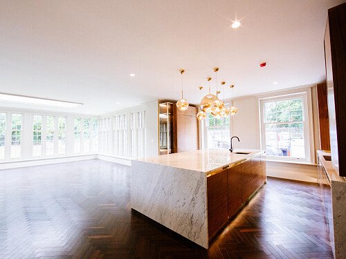 Red Brick Mansion - Filming Locations Locations Direct -11