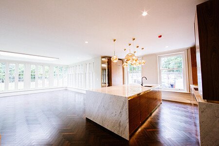 Red Brick Mansion - Filming Locations Locations Direct -11