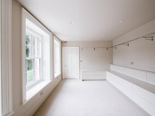 Red Brick Mansion - Filming Locations Locations Direct -53