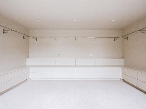 Red Brick Mansion - Filming Locations Locations Direct -55