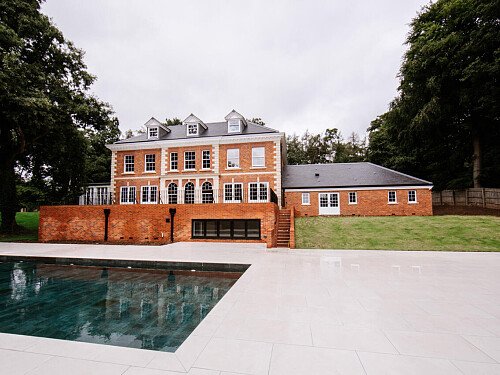 Red Brick Mansion - Filming Locations Locations Direct -65