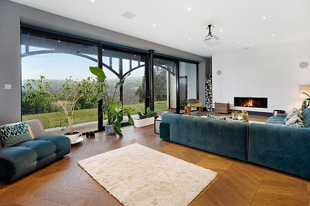 Pinewood Mansion - Filming Locations Locations Direct -02