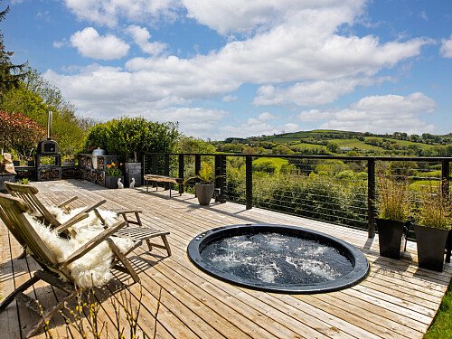 Pinewood Mansion - Filming Locations Locations Direct -05