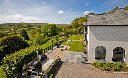 Pinewood Mansion - Filming Locations Locations Direct -08