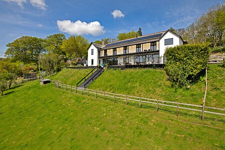 Pinewood Mansion - Filming Locations Locations Direct -10