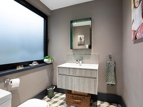 Pinewood Mansion - Filming Locations Locations Direct -20