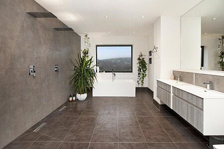 Pinewood Mansion - Filming Locations Locations Direct -25