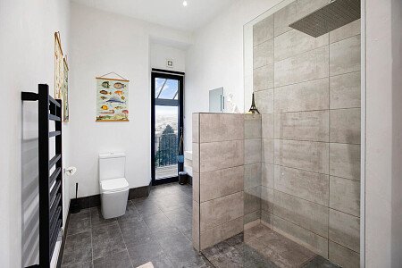 Pinewood Mansion - Filming Locations Locations Direct -29