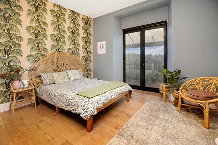 Pinewood Mansion - Filming Locations Locations Direct -31