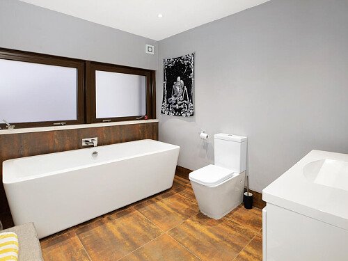 Pinewood Mansion - Filming Locations Locations Direct -34