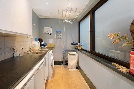 Pinewood Mansion - Filming Locations Locations Direct -45