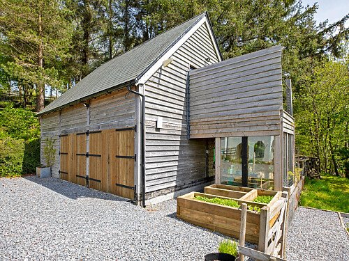 Pinewood Mansion - Filming Locations Locations Direct -46