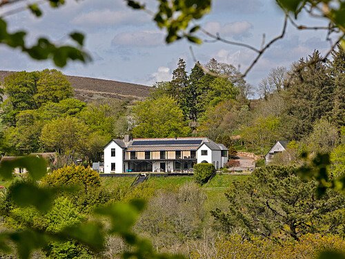 Pinewood Mansion - Filming Locations Locations Direct -48