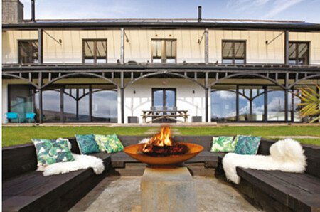 Pinewood Mansion - Filming Locations Locations Direct -54