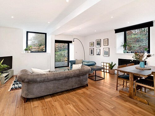 Pinewood Mansion - Filming Locations Locations Direct -56